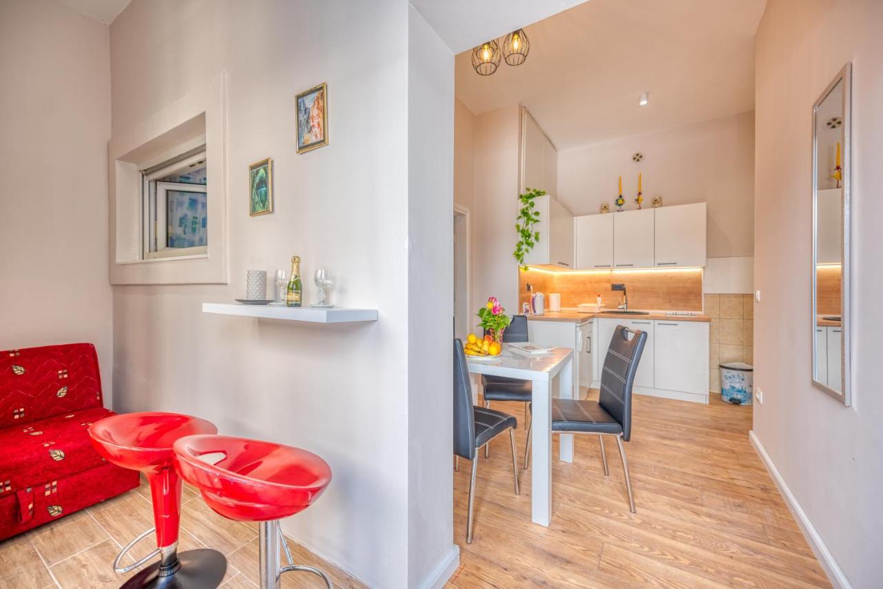 Apartments Vujosevic Тиват Экстерьер фото