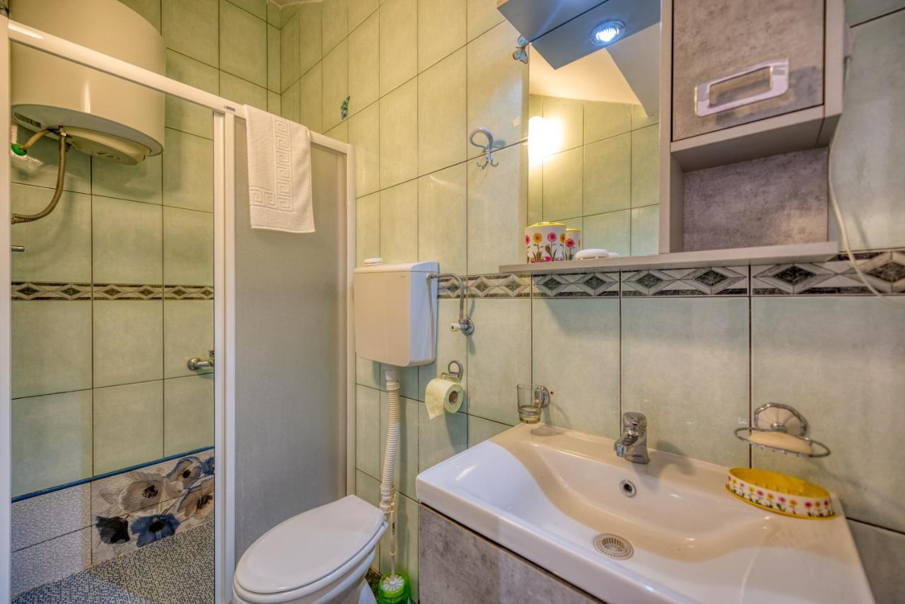 Apartments Vujosevic Тиват Экстерьер фото