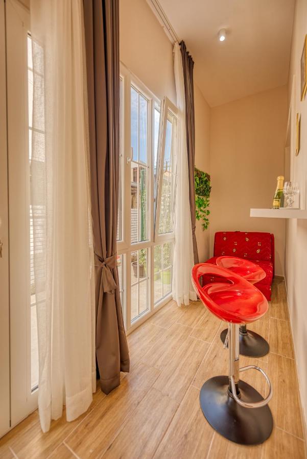 Apartments Vujosevic Тиват Экстерьер фото