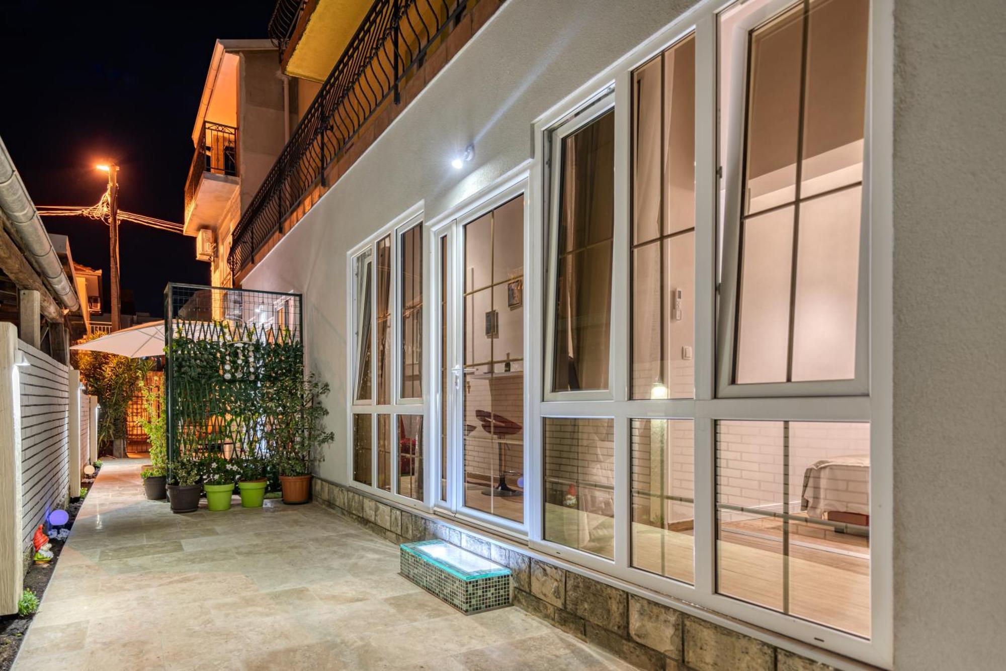 Apartments Vujosevic Тиват Экстерьер фото
